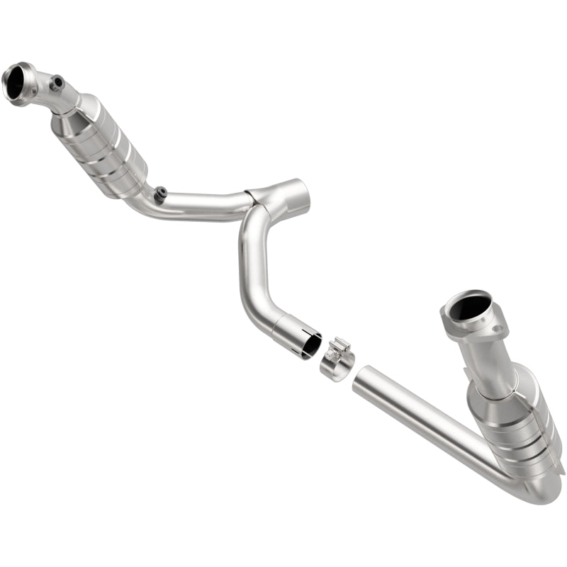 MagnaFlow Direct Fit Catalytic Converter 2006 Dodge RAM 1500 Pickup 5.7L Solid Front Axle