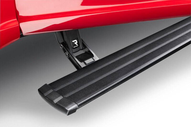 AMP Research 17-19 Ford Super Duty F-250/F-350/F-450 PowerStep Vision