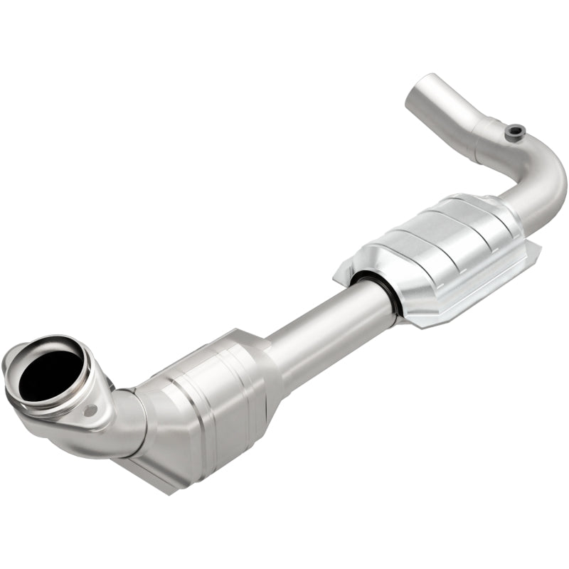 MagnaFlow Direct Fit Catalytic Converter 00-04 Ford E150 4.6L Driver Side