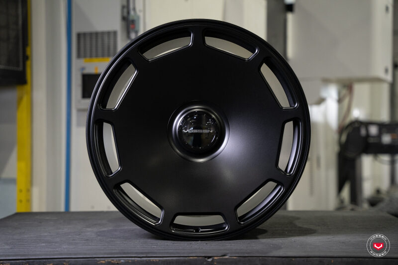 Vossen GEN-06 22x10.5 / 5x120 / ET38 / 72.56 / Floating Cap- Satin Black Wheel - (Land Rover)